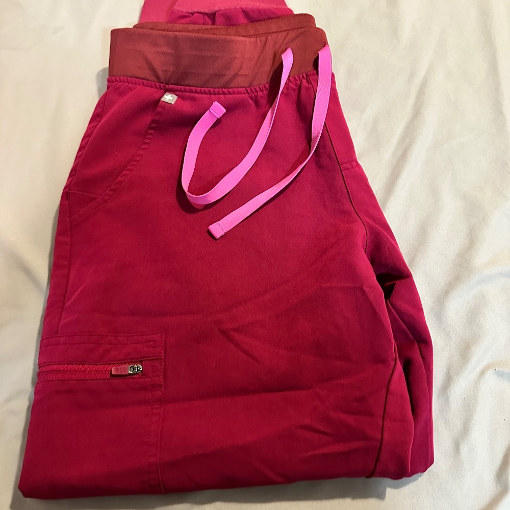 Dark Magenta Rafeala top PO 2189 & Zamora jogger PO 2191 - Picture 8 of 8